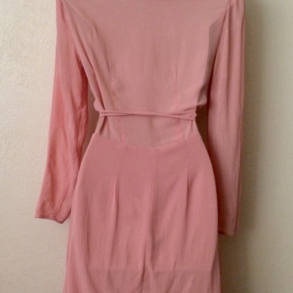Reformation Sexy Chic Soft Pink Wrap-Dress - Picture 7 of 8